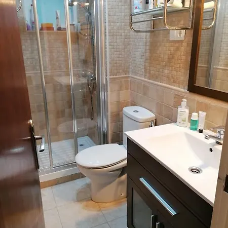 Apartamento Piso A 50m De La Playa Con Terraza Y 2 Hab *