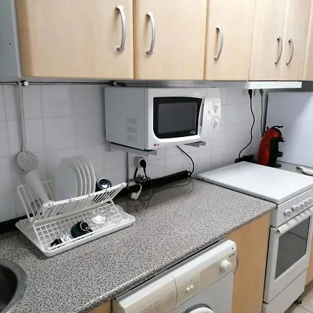 Piso A 50m De La Playa Con Terraza Y 2 Hab Apartamento *