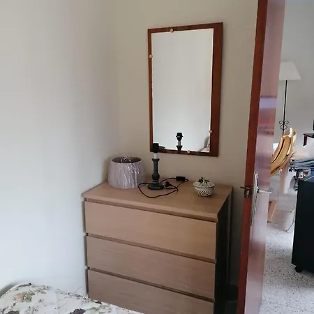 Piso A 50m De La Playa Con Terraza Y 2 Hab *