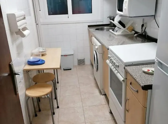 Piso A 50m De La Playa Con Terraza Y 2 Hab * Suances